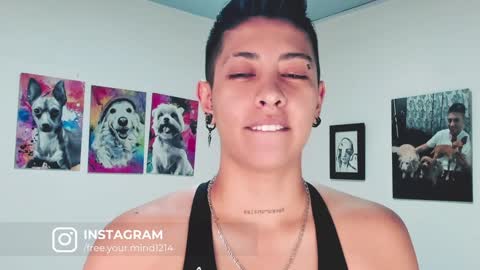 Snapshot of aleja1214 chatting on January 2025 09:15:01 PM Alejandra online show from January 2025 09:15:01 PM