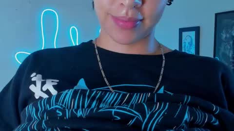 Snapshot of aleja1214 chatting on September 2025 11:26:01 PM Alejandra online show from September 2025 11:26:01 PM