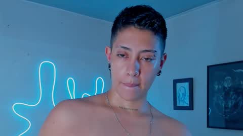 Snapshot of aleja1214 chatting on October 2025 10:39:02 PM Alejandra online show from October 2025 10:39:02 PM