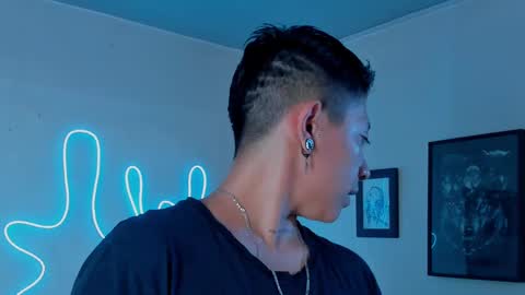 Snapshot of aleja1214 chatting on October 2025 12:05:02 AM Alejandra online show from October 2025 12:05:02 AM