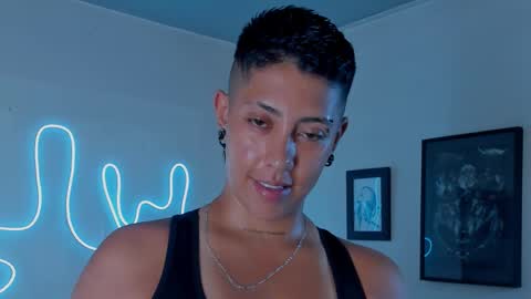 Snapshot of aleja1214 chatting on November 2025 08:42:01 PM Alejandra online show from November 2025 08:42:01 PM