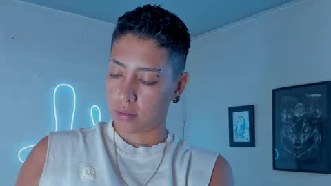 Snapshot of aleja1214 chatting on November 2025 10:48:02 PM Alejandra online show from November 2025 10:48:02 PM