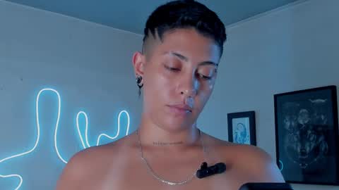 Snapshot of aleja1214 chatting on November 2025 02:24:01 AM Alejandra online show from November 2025 02:24:01 AM