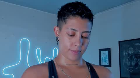 Snapshot of aleja1214 chatting on December 2025 10:05:01 PM Alejandra online show from December 2025 10:05:01 PM