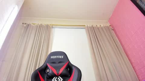 Snapshot of aleja_hill chatting on December 2024 04:45:01 AM Aleja Hill online show from December 2024 04:45:01 AM