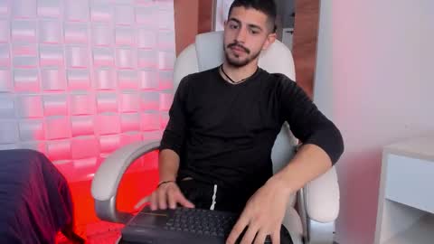 Alejo  online show from October 2025 09:41:01 PM