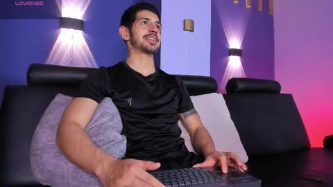 Snapshot of alejandrostorm chatting on June 2026 05:44:01 AM Alejo online show from June 2026 05:44:01 AM