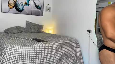 Snapshot of alejo_gero1712 chatting on October 2025 10:08:02 PM Alejo online show from October 2025 10:08:02 PM