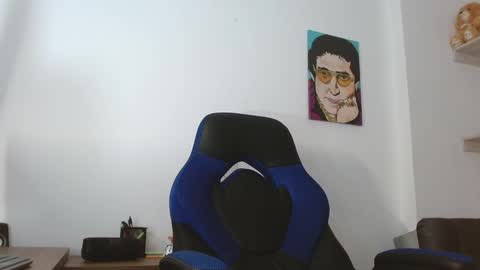 Snapshot of alejo_hot23 chatting on February 2025 02:52:01 AM David online show from February 2025 02:52:01 AM
