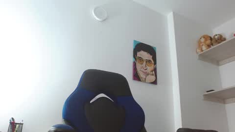 Snapshot of alejo_hot23 chatting on March 2025 03:02:02 AM David online show from March 2025 03:02:02 AM