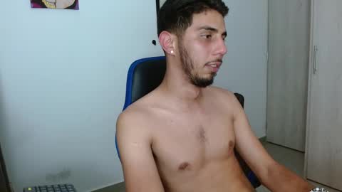 Snapshot of alejo_hot23 chatting on October 2025 01:50:01 AM David online show from October 2025 01:50:01 AM