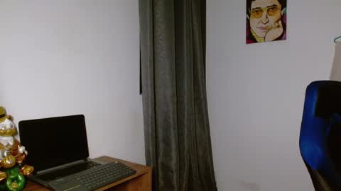 Snapshot of alejo_hot23 chatting on November 2025 01:15:02 AM David online show from November 2025 01:15:02 AM