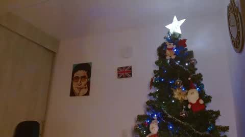 Snapshot of alejo_hot23 chatting on November 2025 02:00:02 AM David online show from November 2025 02:00:02 AM