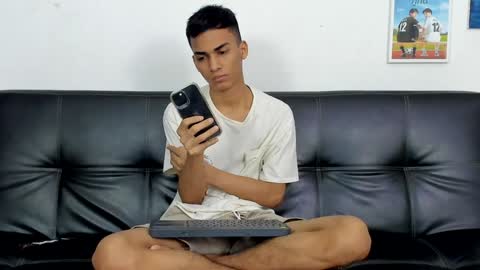 alejo peverell online show from January 2025 09:05:02 PM