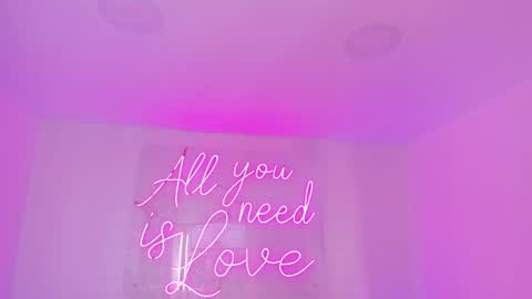 Snapshot of aleksandra_miller chatting on April 2026 12:41:01 PM Aleksandra online show from April 2026 12:41:01 PM