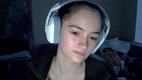 alena_0707 online show from January 2026 01:37:02 PM