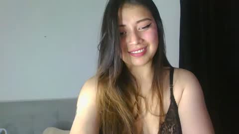 QUEEN OFF MILk  IM BACK  15 NOV online show from October 2025 01:34:01 AM