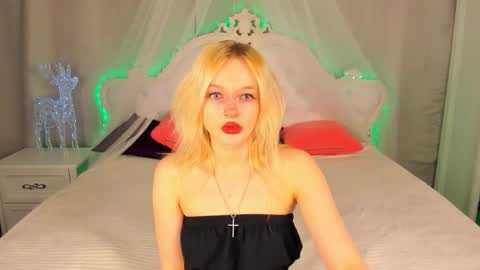 alessakiss online show from December 2025 08:42:02 AM