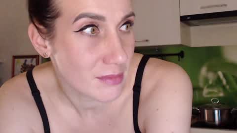 Snapshot of alessandra_foxy chatting on February 2025 04:25:02 PM Sandra online show from February 2025 04:25:02 PM