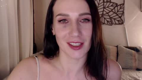 Snapshot of alessandra_foxy chatting on February 2025 04:43:02 PM Sandra online show from February 2025 04:43:02 PM