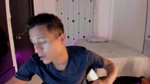 Snapshot of alessandro_wizard chatting on January 2025 12:17:02 AM Alessandro online show from January 2025 12:17:02 AM