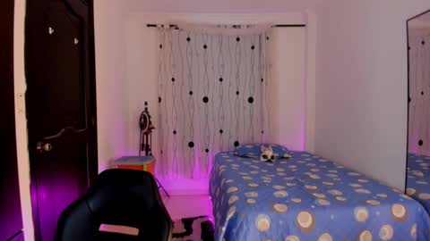 Snapshot of alessandro_wizard chatting on February 2025 04:10:01 AM Alessandro online show from February 2025 04:10:01 AM