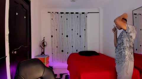 Snapshot of alessandro_wizard chatting on February 2025 02:09:02 AM Alessandro online show from February 2025 02:09:02 AM