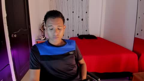 Snapshot of alessandro_wizard chatting on February 2025 10:14:02 PM Alessandro online show from February 2025 10:14:02 PM