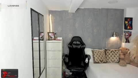 Yy  online show from September 2025 12:45:01 AM