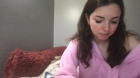 Alessia Snow online show from November 2025 12:05:02 AM