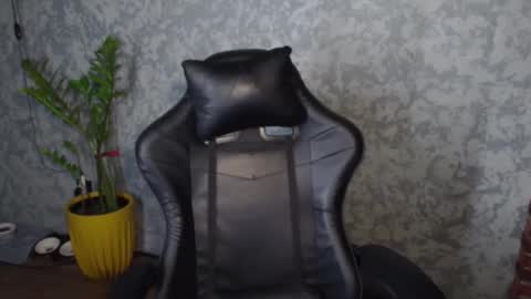 Alex online show from April 2026 08:02:01 PM