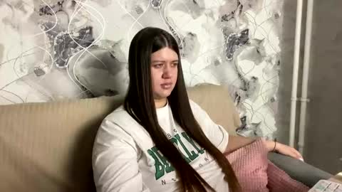 Aletta Oushen online show from February 2025 01:59:01 PM