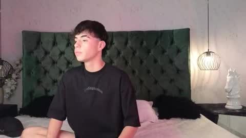 Snapshot of alex__fire_ chatting on October 2025 01:43:02 PM alex online show from October 2025 01:43:02 PM