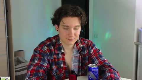 Snapshot of alex_candy_pump chatting on December 2024 08:53:01 PM FAVORITE online show from December 2024 08:53:01 PM