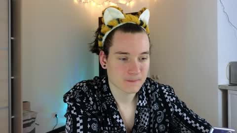 Snapshot of alex_candy_pump chatting on January 2025 01:08:01 AM FAVORITE online show from January 2025 01:08:01 AM