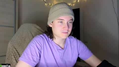 FAVORITE online show from December 2025 08:12:02 AM