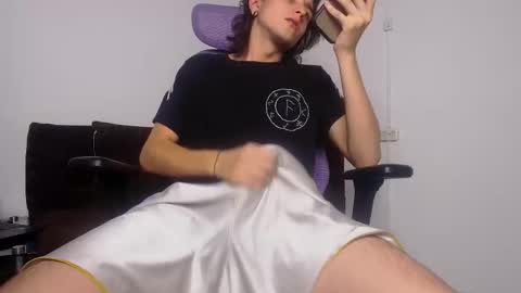 Snapshot of alex_connorr chatting on June 2026 10:15:01 PM alex_connorr online show from June 2026 10:15:01 PM