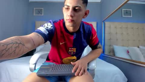 alex online show from September 2025 01:45:02 PM