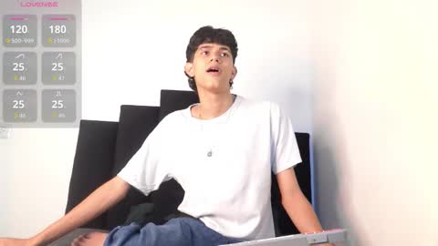 alex_mark_ online show from December 2025 07:12:02 PM