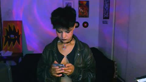 Alex online show from October 2025 01:03:02 AM