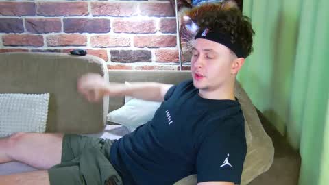 Alex online show from May 2026 10:33:02 AM