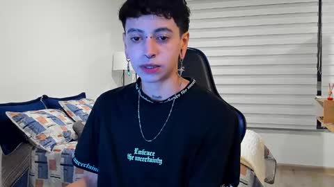 Snapshot of alex_poett chatting on February 2025 02:42:02 AM Residente0xxx online show from February 2025 02:42:02 AM