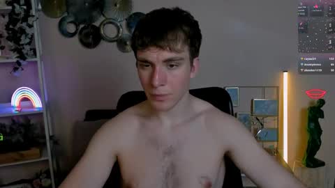 Snapshot of alex_reeding chatting on May 2026 02:45:01 PM Alex online show from May 2026 02:45:01 PM