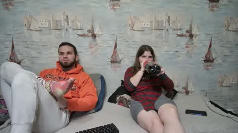 Snapshot of alex_sarah_sex chatting on October 2025 06:19:02 PM Alex and Sarah online show from October 2025 06:19:02 PM