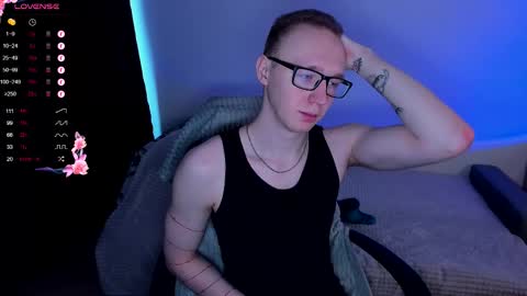 alex_silent online show from October 2025 06:25:01 AM