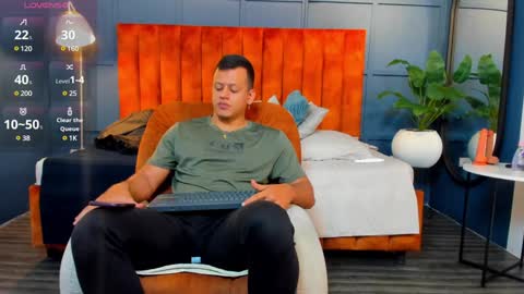 Alex Towers online show from December 2024 06:55:02 PM