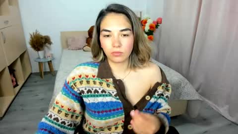 Snapshot of alexa_dolly chatting on June 2026 05:31:02 AM Alexa online show from June 2026 05:31:02 AM