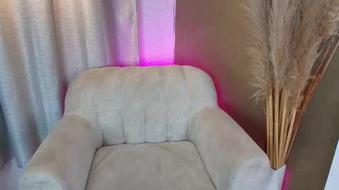 Snapshot of alexa_foxx27 chatting on March 2025 08:53:02 PM alexa_foxx27 online show from March 2025 08:53:02 PM