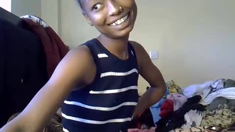 Snapshot of alexa_foxxie chatting on December 2024 01:17:01 PM Alexa online show from December 2024 01:17:01 PM
