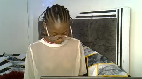 Snapshot of alexa_foxxie chatting on October 2025 06:42:02 PM Alexa online show from October 2025 06:42:02 PM